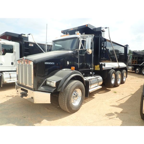 2022 KENWORTH T805 Dump Truck