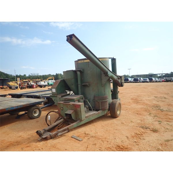 JOHN DEERE 700 HAMMER/FEED MILL, PTO DRIVEN