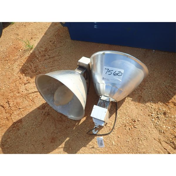 (2)COOPER LIGHT 1000W WAREHOUSE LIGHT FIXTURES 
