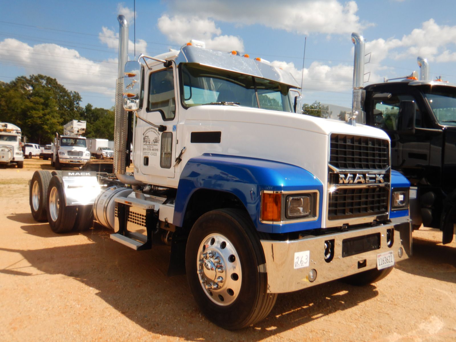 2022 MACK PI64T Day Cab Truck - J.M. Wood Auction Company, Inc.