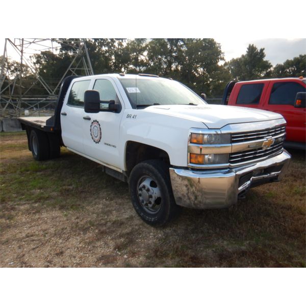 2015 CHEVROLET 3500 HD Flatbed Truck
