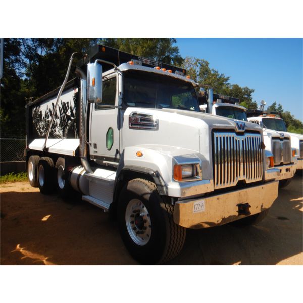 2017 WESTERN STAR 4700SF Dump Truck
