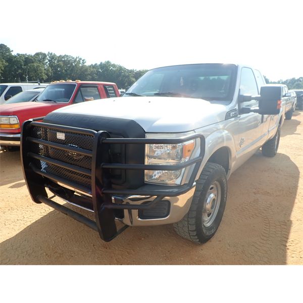 2011 FORD F250 XL Pickup Truck