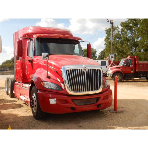 2016 INTERNATIONAL PROSTAR 122 Sleeper Truck