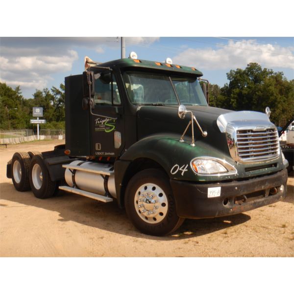 2007 FREIGHTLINER  Day Cab Truck