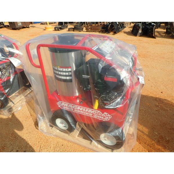 MAGNUM 4000 SERIES GOLD HOT WATER Pressure Washer