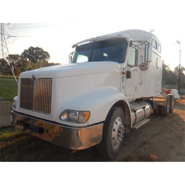2007 INTERNATIONAL 9400I Sleeper Truck