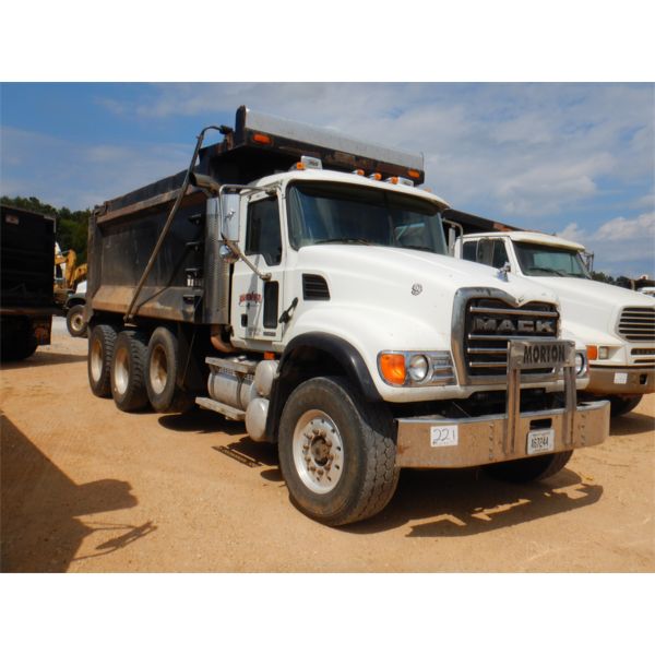 2006 MACK CV713 Dump Truck