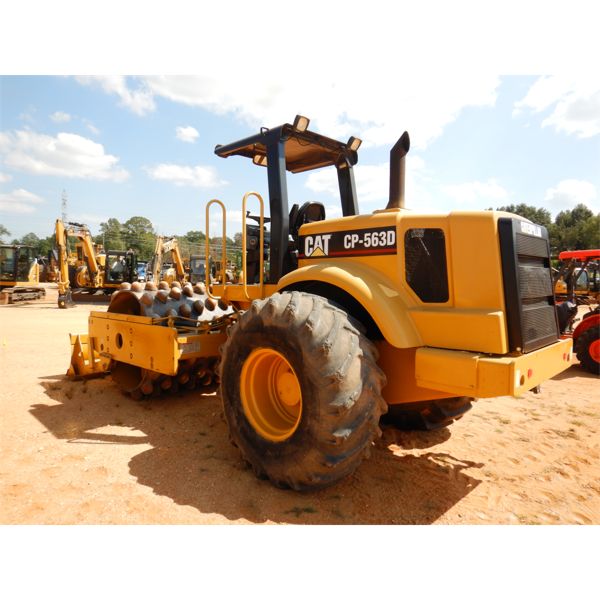 2000 CAT CP-563D Roller