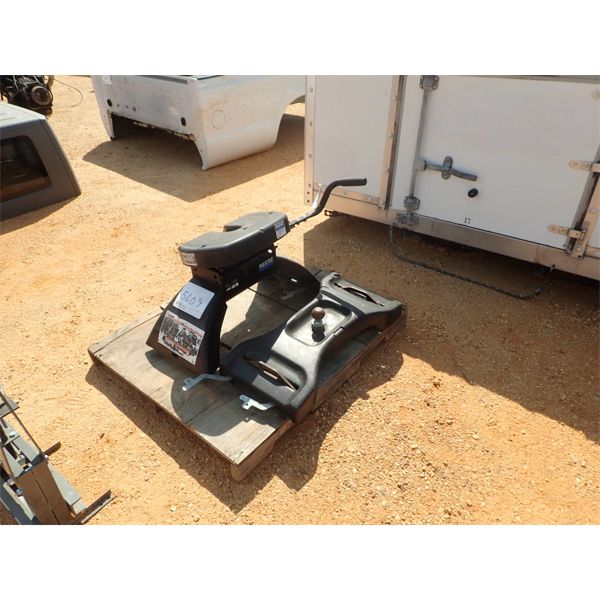 5TH WHEEL HITCH & MOUNT CENTRAL MACHINERY