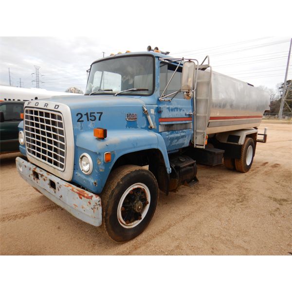 1983 FORD 8000 Water Truck