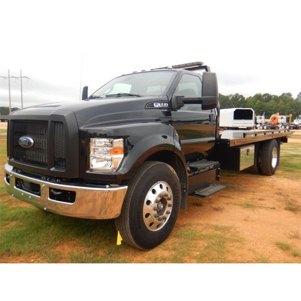 2021 FORD F650 Rollback Truck