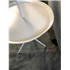 Image 2 : DESIGN WITHIN REACH WHITE SIDE TABLE - COSMETIC DAMAGE