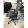 Image 3 : HERMAN MILLER AERON FULLY ADJUSTABLE TASK CHAIR (SIZE C)