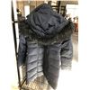 Image 2 : LONDON FOG LADIES NAVY BLUE MID LENGTH WINTER COAT