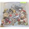 Image 1 : 4 POUND BAG OF JEWELRY