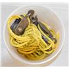 Image 1 : A BARBED-WIRE FENCE STRETCHING PULLER