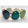 Image 1 : 16)  SHADES OF GREEN STONE BRACELET WITH OPEN