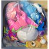 Image 1 : BAG OF MEDIUM SIZED STUFFIES