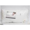 Image 1 : NEW KING SIZE LUXURY HOTEL COLLECTION PILLOW