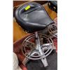 Image 1 : MOTORCYCLE CHROME & BLACK LEATHER BAR STOOL CHAIR