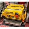 Image 1 : DEWALT 3 KNIFE CUTTER