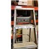 Image 3 : 6 FOOT ALUMINUM A FRAME LADDER