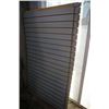 Image 1 : 4 SLAT WALL BOARD 3' X 5' AND 2 PANELS OF SKINNING WITH 100 SLAT WALL HOOKS