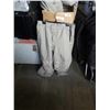 Image 2 : PRIMA LOFT OFFICIAL ARMY ISSUE EXTREME COLD WEATHER JACKET AND PANTS SIZE MEDIUM LONG