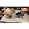 Image 1 : GLOBEMASTER 12 INCH GLOBE AND SOUDNESIGN RADIO