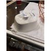 Image 5 : SOPHIE CONRAN BUTTER DISH AND COPPER STYLE FRUIT BOWL