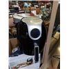 Image 3 : USED INISGNIA 5L DIGITAL CONTROL AIR FRYER - TESTED WORKING