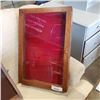 Image 2 : 2 COUNTERTOP DISPLAY CASES