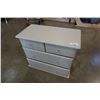 Image 2 : GREY 4 DRAWER DRESSER