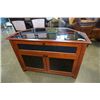 Image 1 : GLASSTOP TV STAND