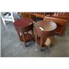 Image 1 : 2 ROUND WOOD ENDTABLES