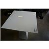 Image 2 : WHITE PEDESTAL / BISTRO TABLE