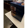 Image 2 : AS NEW INSIGNIA 9.5L DIGITAL CONTROL AIR FRYER OVEN