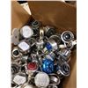 Image 2 : BOX OF COMBINATION LOCKS WITH COMBOS