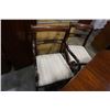 Image 8 : DINING TABLE WITH 2 LEAFS AND 4 CHAIRS