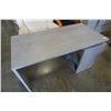 Image 2 : MODERN GREY AND WHITE DESK