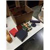 Image 2 : BOX OF JEWELRY BOXES AND JEWELRY STANDS