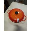 Image 2 : LE CREUSET FRANCE 3.6L FLAME ORANGE SHALLOW BRAISER - ENAMELED CAST IRON