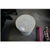 Image 3 : STONE 16 INCH TALL PEDESTAL / STOOL