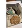 Image 2 : LOT OF AGATE STONE AND SHELLS