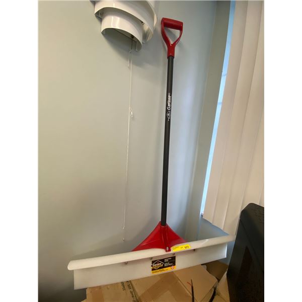 Garant Snow Shovel - Industrial Grade Pro Series