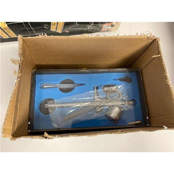 Air Brush Head with paint