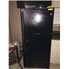Image 1 : GE Full Size Refrigerator - Black - Working - approx. 30in x 32in x 66 1/2in