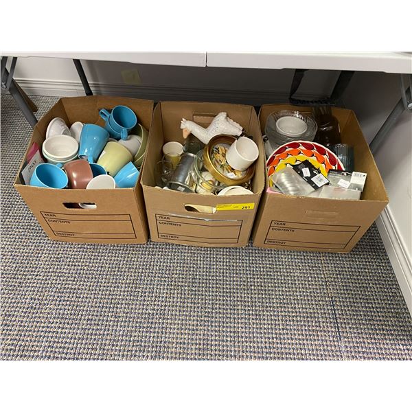 Group Lot of Estate and New Kitchen Ware Items