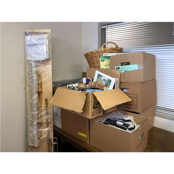 Corner Lot of Misc. Set Décor from the Turner & Hooch and the Hockey Show